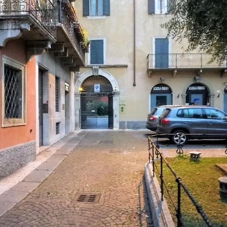 Castle View Lodge Intero Appartamento Verona Centro Storico Bagian luar foto
