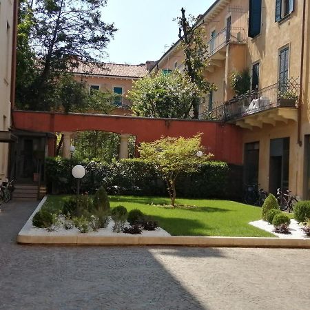 Castle View Lodge Intero Appartamento Verona Centro Storico Bagian luar foto