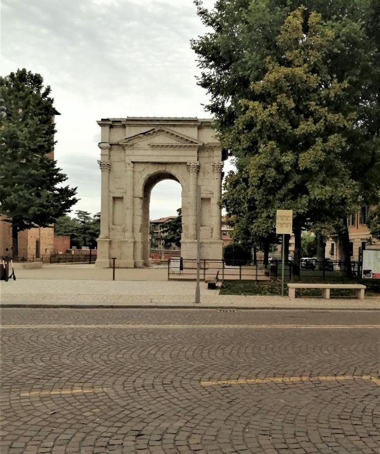 Castle View Lodge Intero Appartamento Verona Centro Storico Bagian luar foto